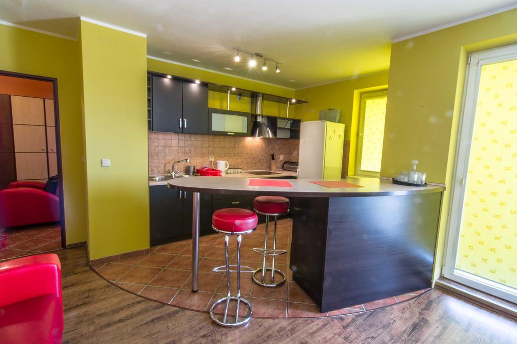 Red Apartment Wrocław Rom bilde