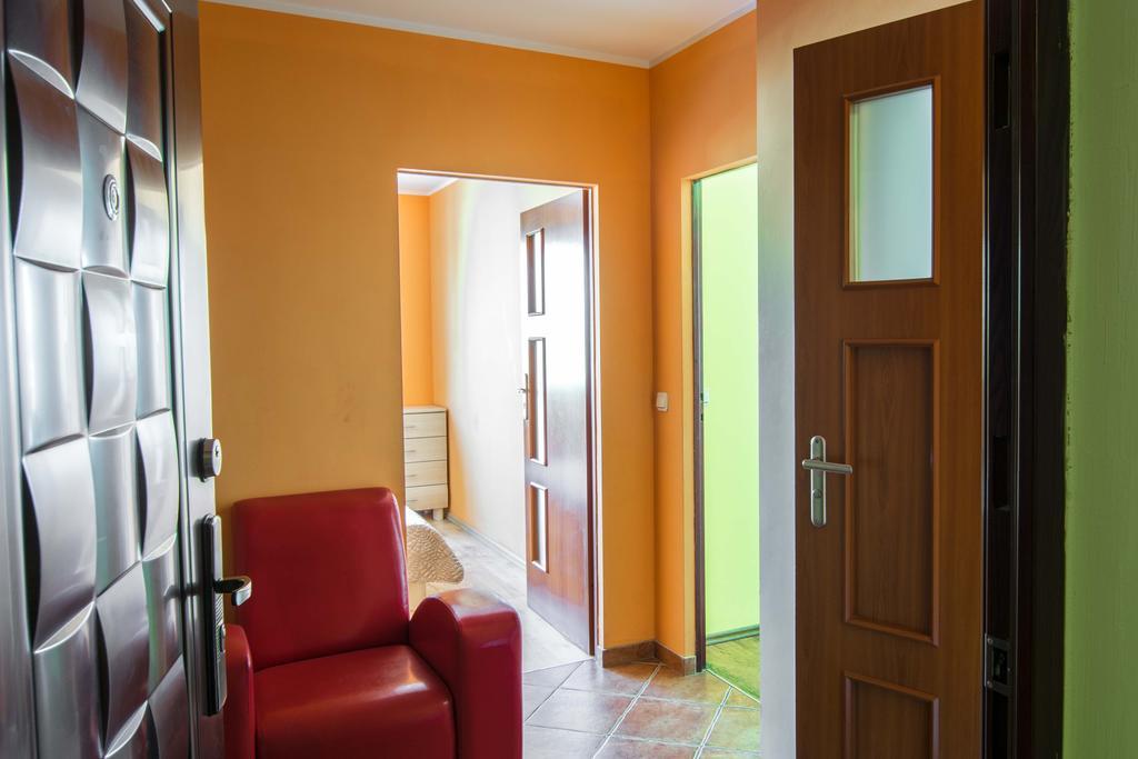 Red Apartment Wrocław Rom bilde