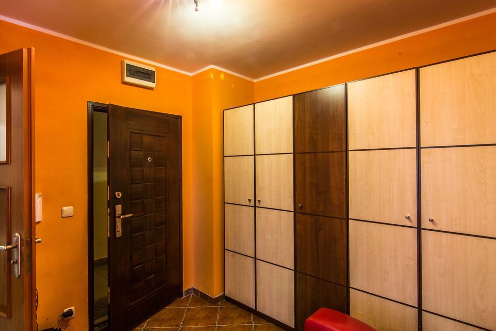 Red Apartment Wrocław Rom bilde