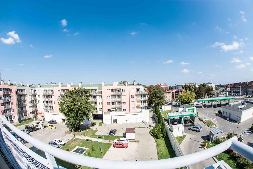 Red Apartment Wrocław Rom bilde