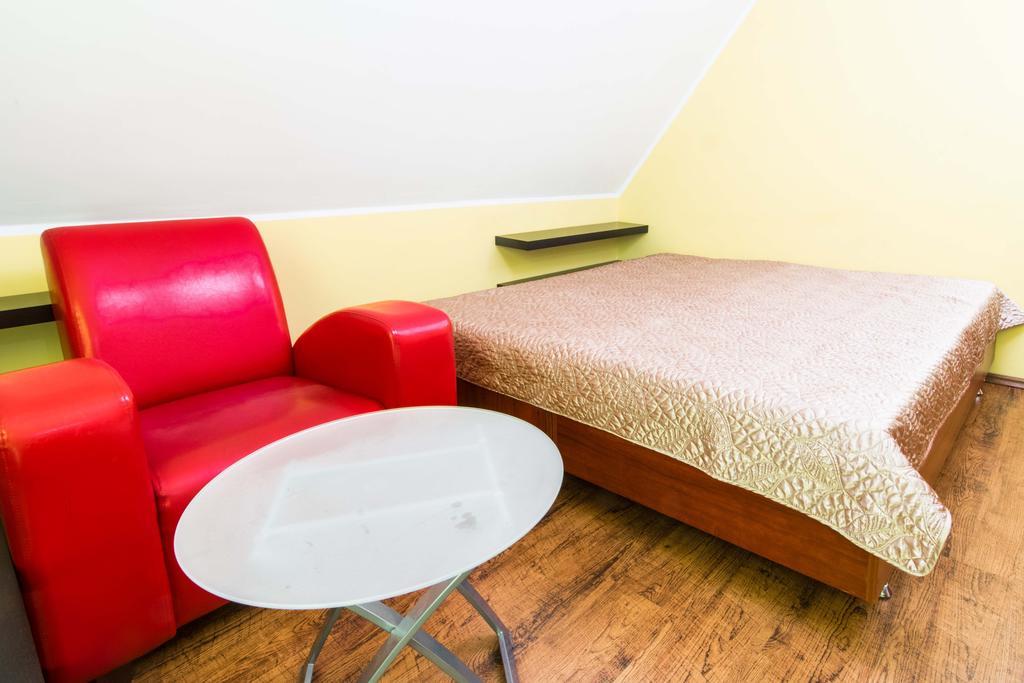 Red Apartment Wrocław Rom bilde